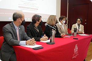 Profesores en exposición