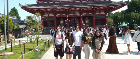 Alumnos en Japón
