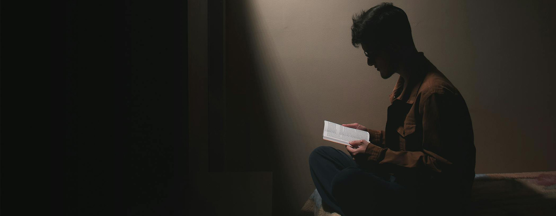 Persona leyendo