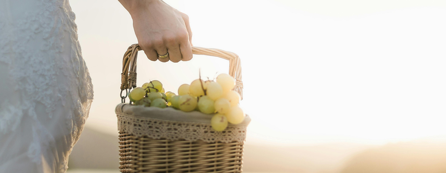 canasta con uvas
