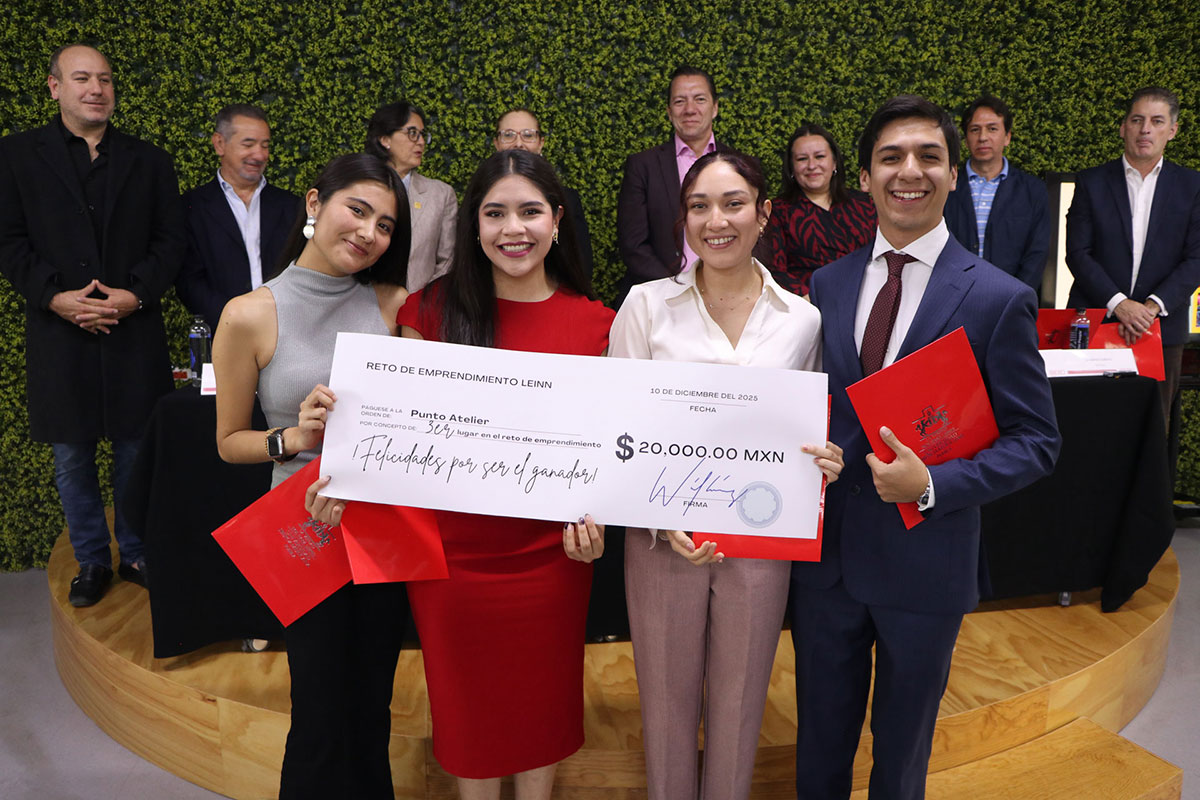 Premiación reto LEINN (3)