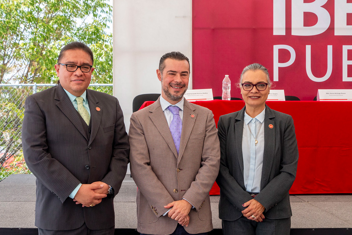 Alfredo Loranca, Mario Matrón y Mónica Ayala