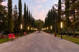 Pasillo de la entrada peatonal de la IBERO Puebla